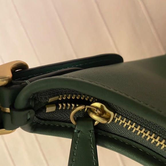 Coach Hamptons Hobo Hunter Green - Coach Originals - Picture 9 of 13